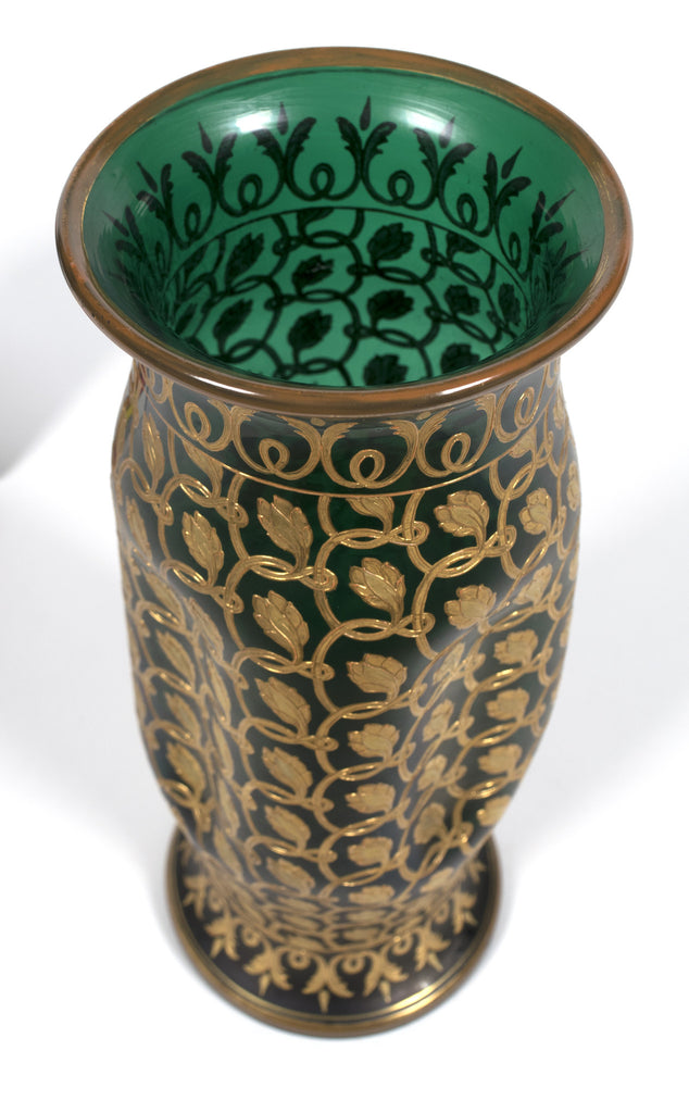<b>GLASS VASE</b><br>VASE WITH APPLIED GILT DECORATION, EARLY 20TH CENTURY</br>